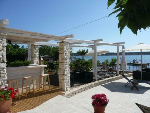 Two-bedroom Apartment In Barbat I