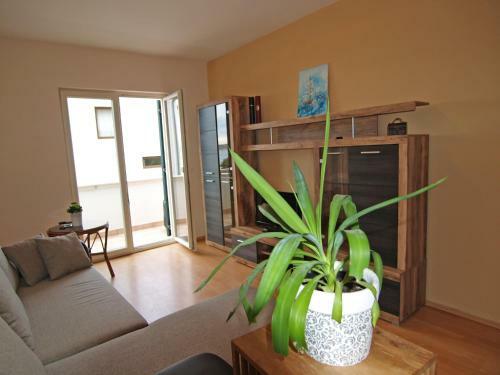 Two-bedroom Apartment In Barbat I