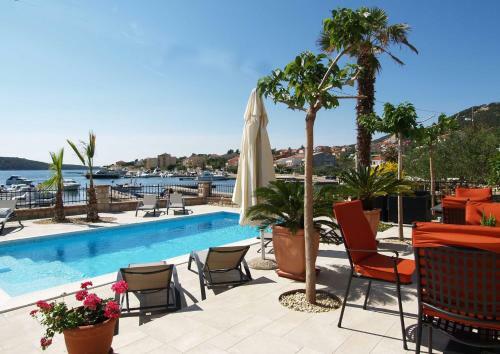 Two-bedroom Apartment In Barbat I