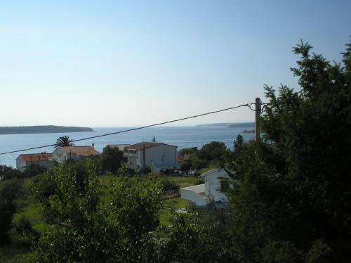 Apartments In Barbat/insel Rab 16250