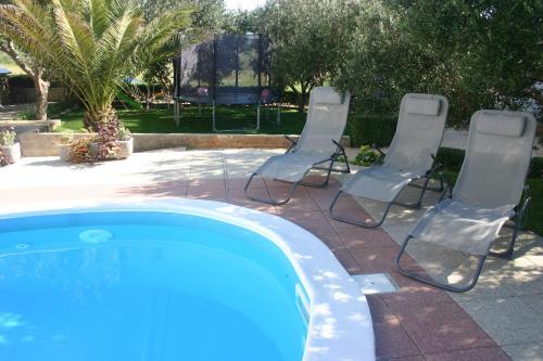 Two-bedroom Apartment In Barbat V