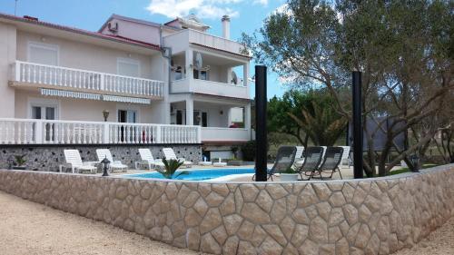 Two-bedroom Apartment In Barbat V