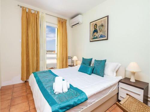 Three-bedroom Holiday Home In Barbat