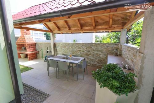 Apartment Baska Bestand
