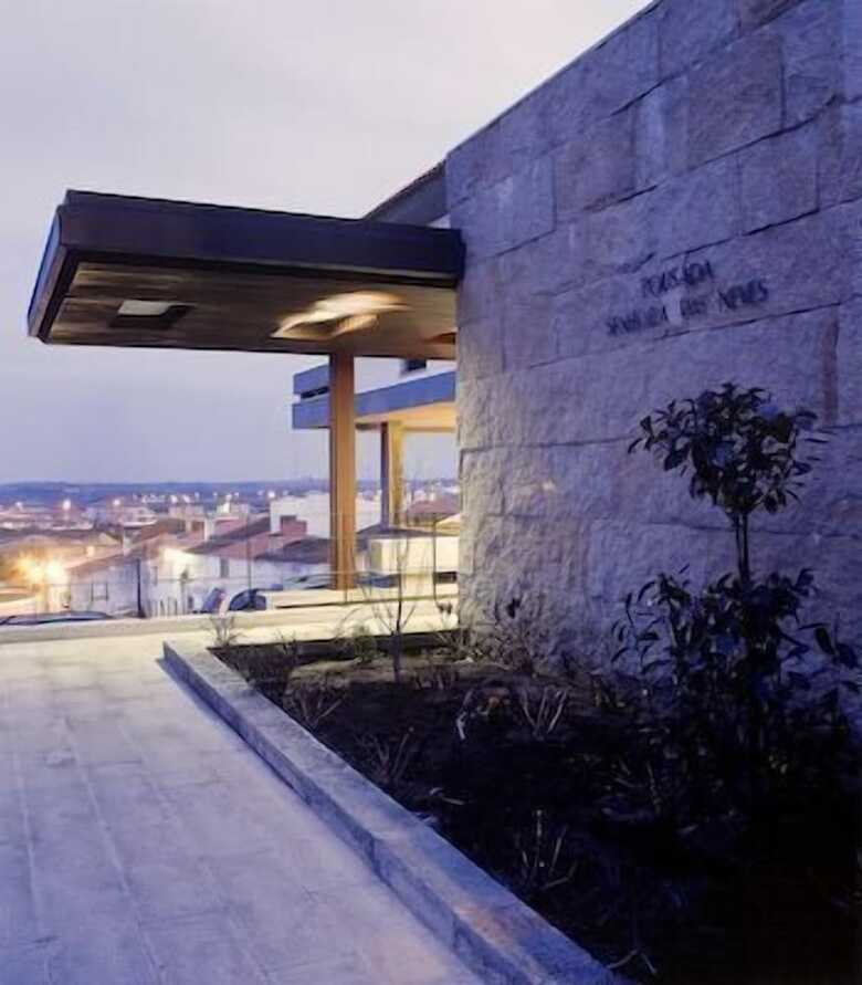 Hotel Fortaleza De Almeida