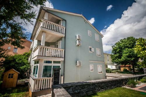 Apartamento Ema