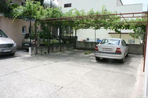 Hostal Triple Room Baska Voda 6704f