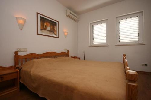 Hostal Double Room Baska Voda 6704a