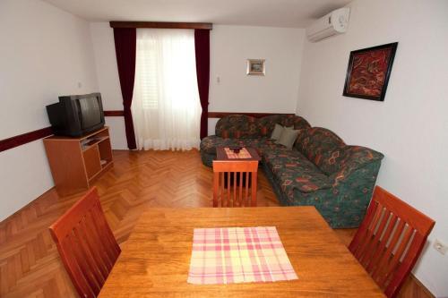 Apartment Baska Voda 3059a