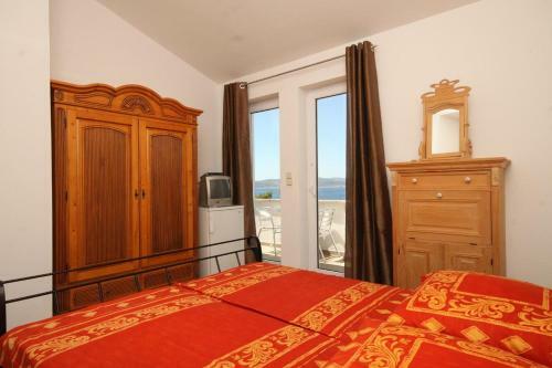 Hostal Double Room Baska Voda 6704g