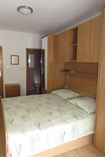 Apartments With A Parking Space Baska Voda (makarska) - 10406
