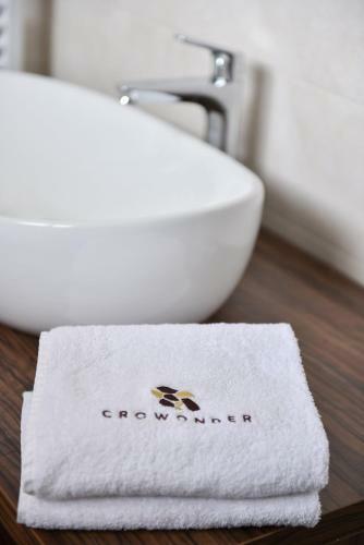 Apartamentos Crowonder Harbor Villa