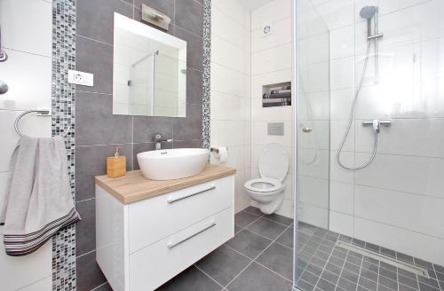 Apartment Bibinje 16320b
