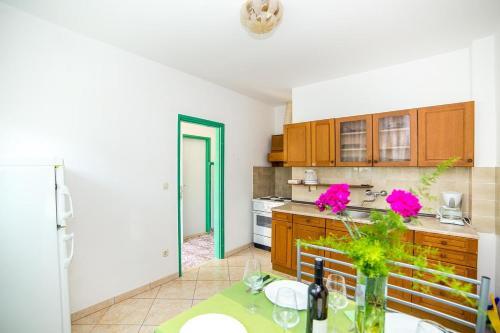 Apartments With A Parking Space Bol (brac) - 12980