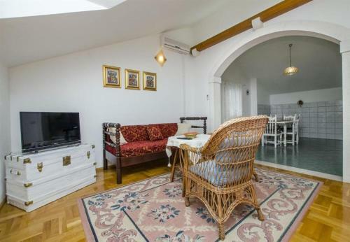 Hostal Apartments And Rooms Mate 1