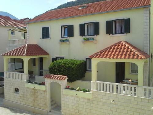 Apartments With A Parking Space Bol (brac) - 15564