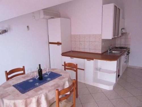 Apartments With A Parking Space Bol (brac) - 12474