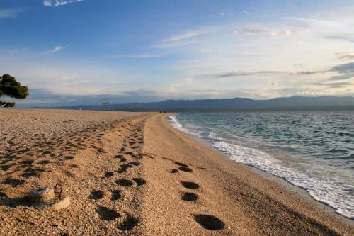 Apartments With A Parking Space Bol (brac) - 12474