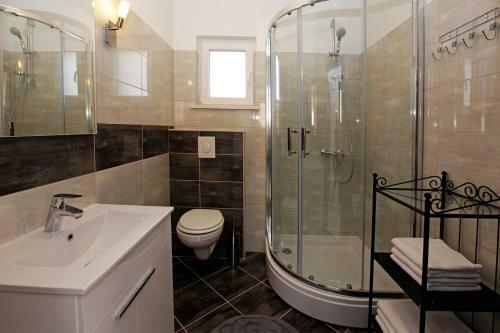 Iris Apartments Bol - Adults Only