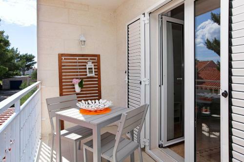 Apartments Villa Adria Bol