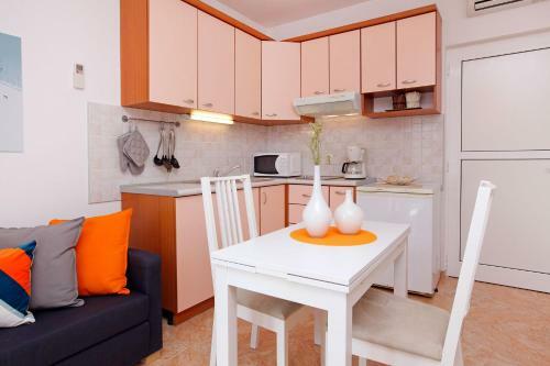 Apartments Villa Adria Bol