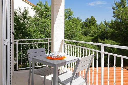 Apartments Villa Adria Bol