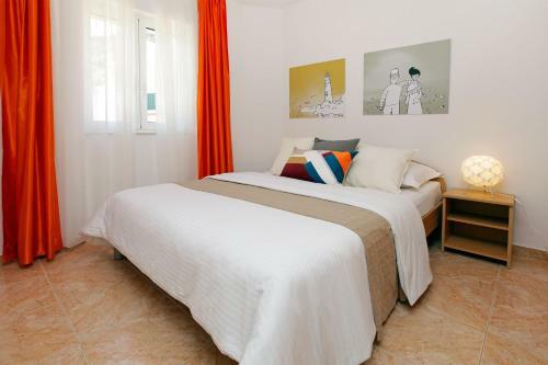 Apartments Villa Adria Bol