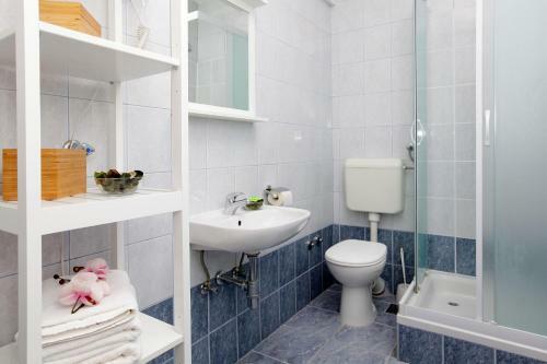 Apartments Villa Adria Bol
