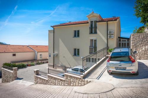 Apartment Brela 13118d
