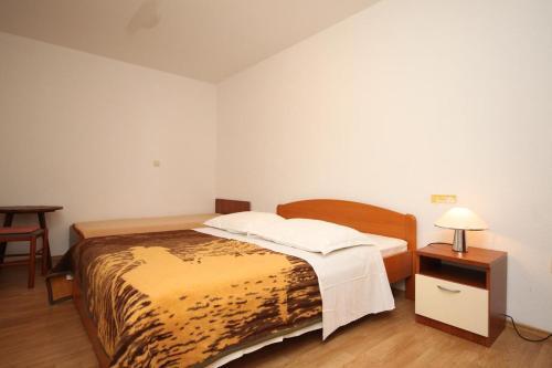 Apartments By The Sea Brela (makarska) - 6688
