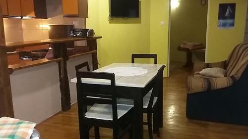 Apartment Veli Mlun 13099b