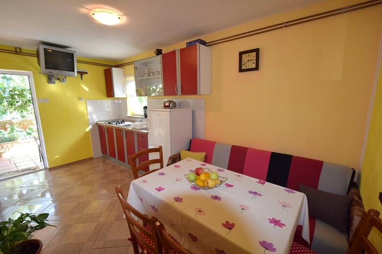 Apartments Mare