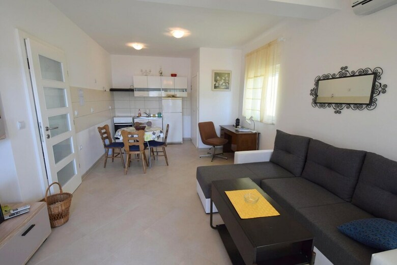 Apartment Miletic