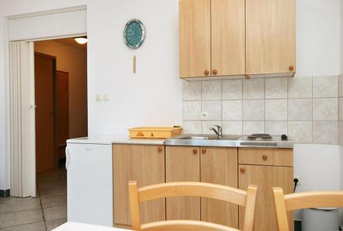 Apartments With A Parking Space Crikvenica - 5532