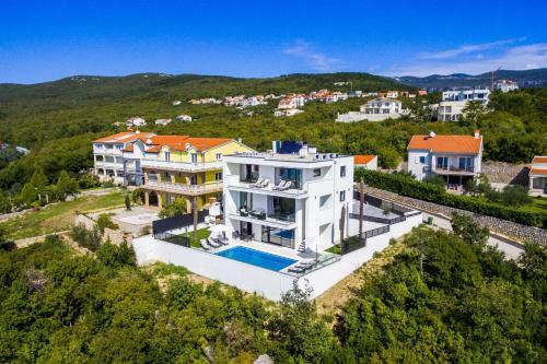 Luxus Villa Arly
