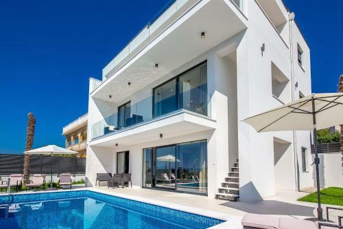 Luxus Villa Arly