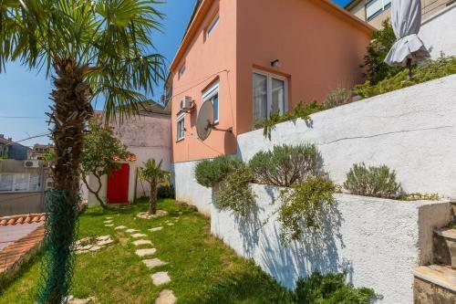 Apartment Crikvenica 13572a
