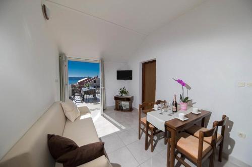 Apartments With A Swimming Pool Crikvenica - 12116
