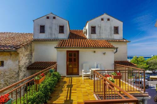 Apartments Ivica