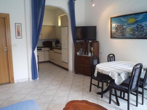 Apartments In Crikvenica 5668