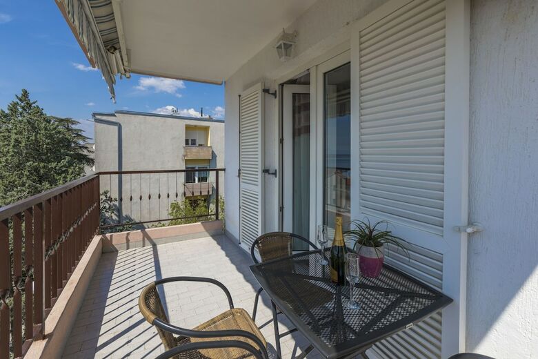 Apartment Rogac