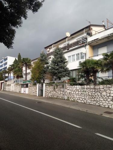 Apartment In Crikvenica 35912