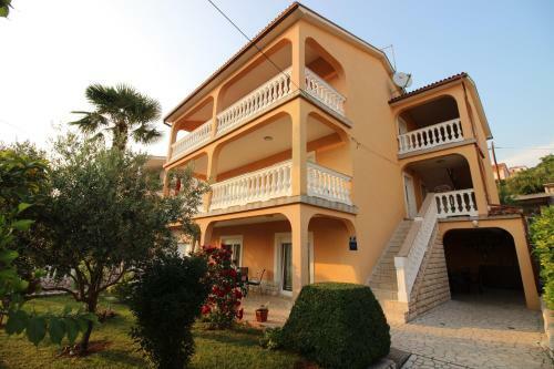 Apartment Nikol