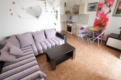 Apartment In Crikvenica 5627