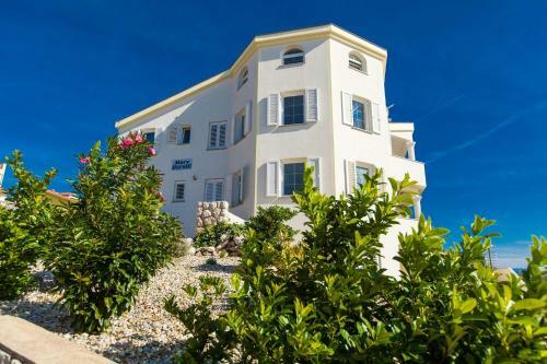 Apartment In Crikvenica 5516