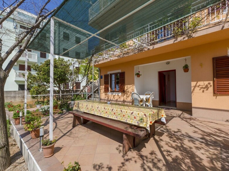 Apartments Lilin