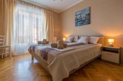 Apartments In Crikvenica 14220