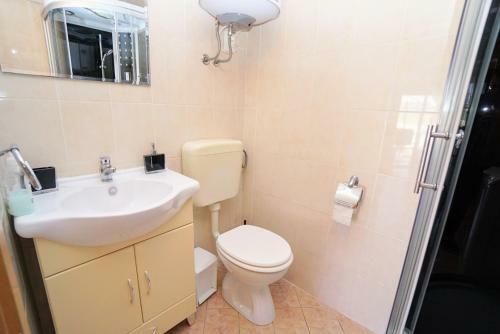 Hostal Apartments Kristijana