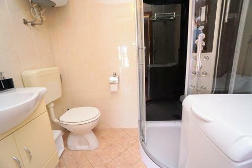 Hostal Apartments Kristijana