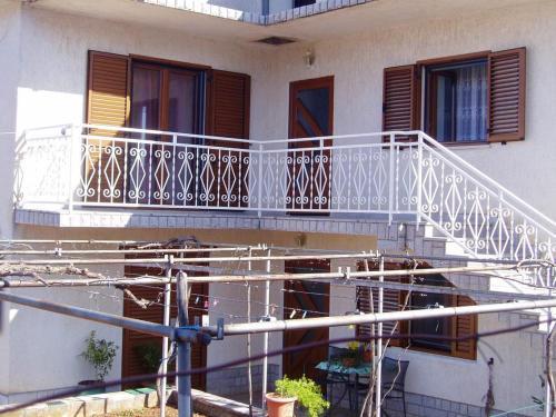 Apartments With A Parking Space Tribulje (krk) - 15223
